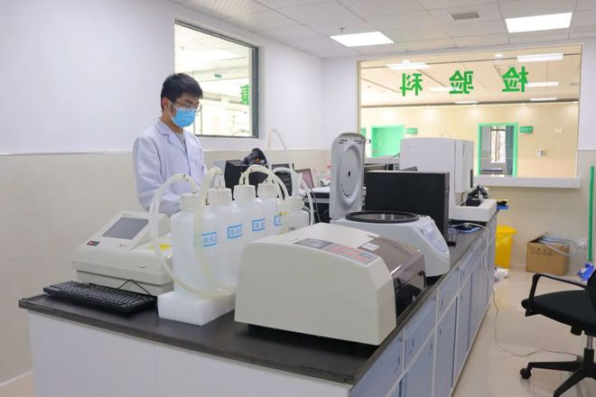 大冶市民家門口的健康守護(hù)站 又一社區(qū)衛(wèi)生服務(wù)中心啟用，檢驗(yàn)檢測(cè)服務(wù)再升級(jí)